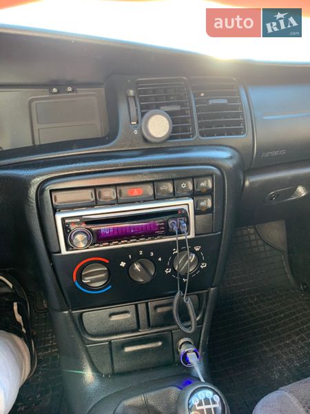 Седан Opel Vectra 1998 в Житомире