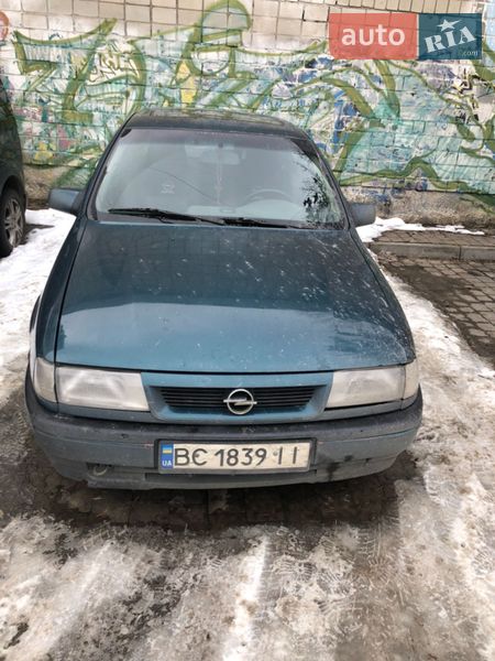 Седан Opel Vectra 1995 в Львове
