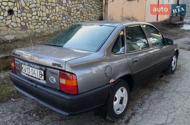 Седан Opel Vectra 1989 в Надворной
