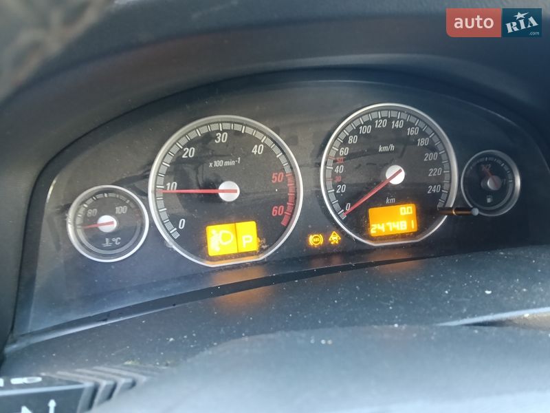 Ліфтбек Opel Vectra 2004 в Шепетівці