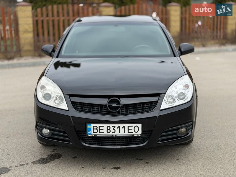 Седан Opel Vectra 2006 в Днепре