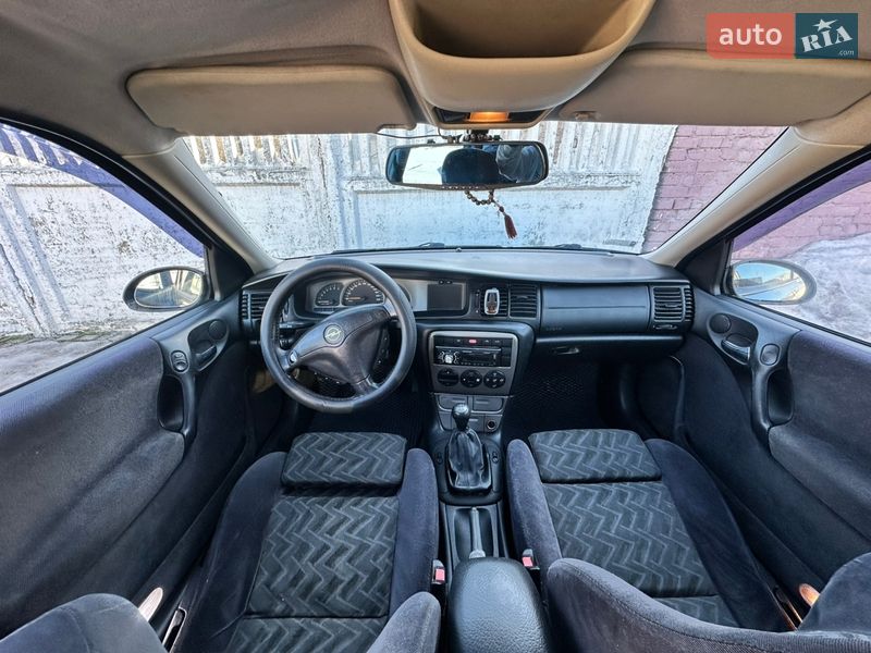 Седан Opel Vectra 1999 в Виннице