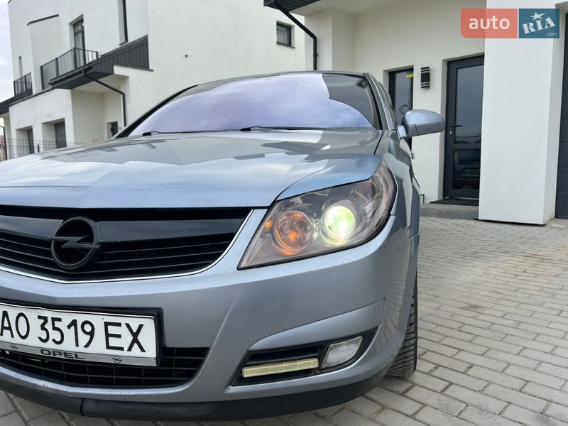 Седан Opel Vectra 2006 в Львове