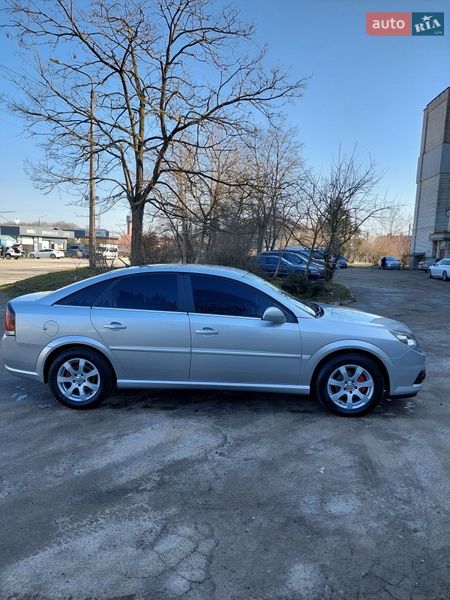 Лифтбек Opel Vectra 2008 в Дрогобыче