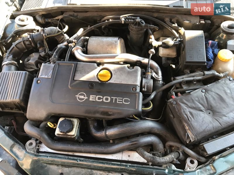 Седан Opel Vectra 2001 в Дубровице