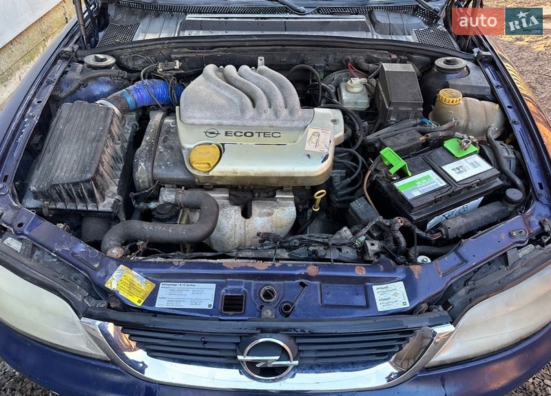 Седан Opel Vectra 1998 в Локачах
