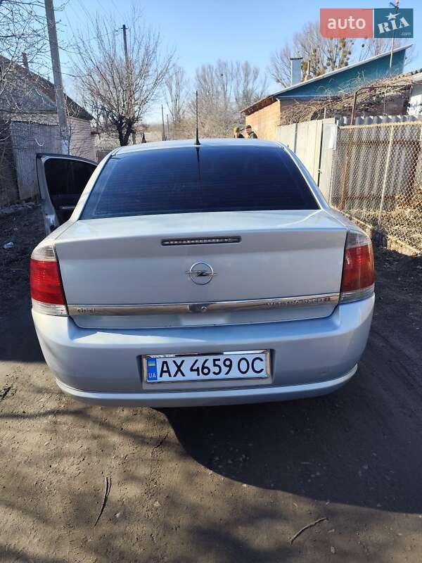 Седан Opel Vectra 2006 в Изюме