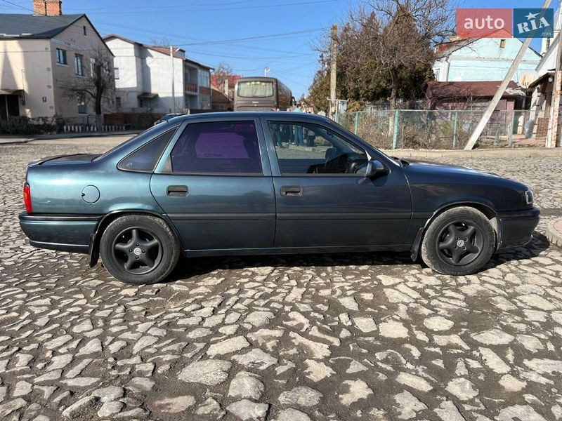 Седан Opel Vectra 1994 в Луцке