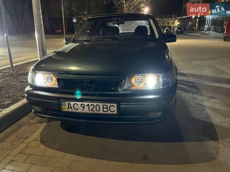 Седан Opel Vectra 1994 в Луцке