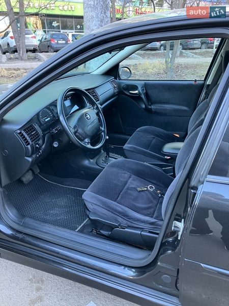Седан Opel Vectra 2002 в Києві