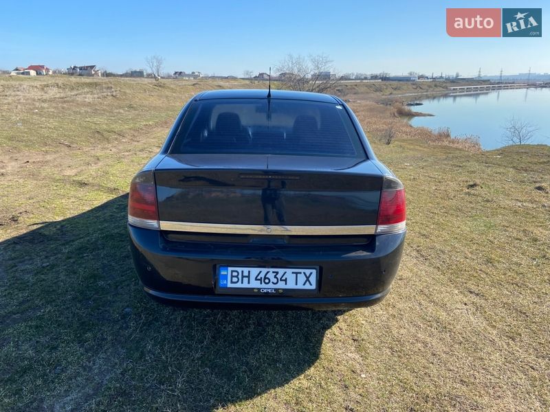 Седан Opel Vectra 2006 в Латовке