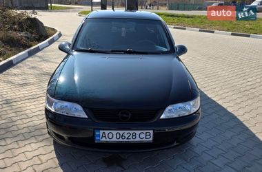 Седан Opel Vectra 2001 в Ужгороде