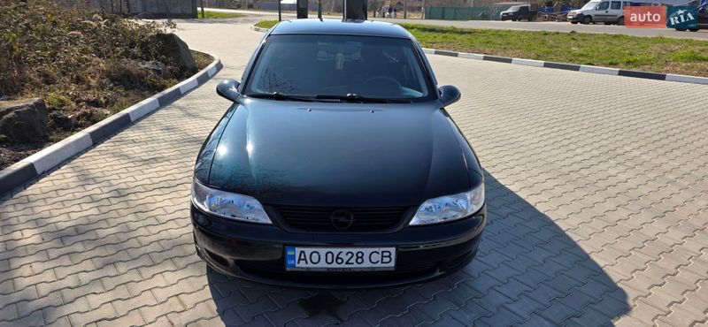 Седан Opel Vectra 2001 в Ужгороде