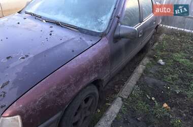 Седан Opel Vectra 1991 в Полтаві