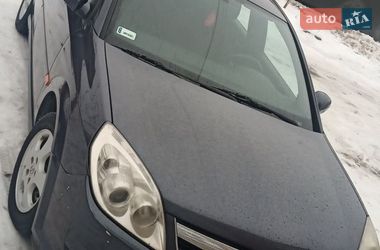Седан Opel Vectra 2006 в Умані