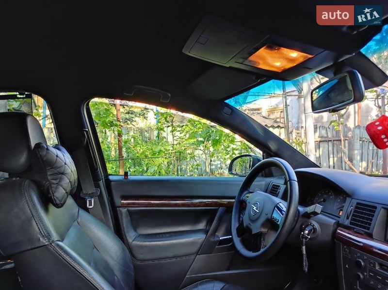 Седан Opel Vectra 2002 в Запорожье
