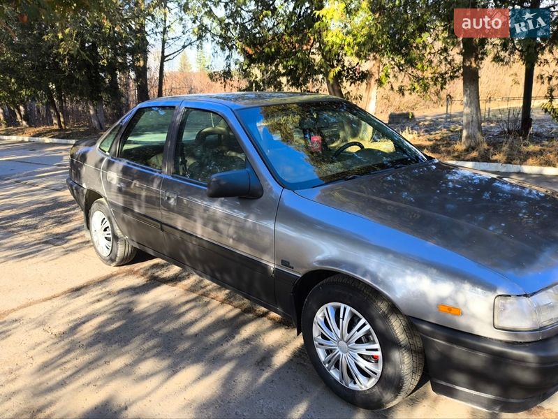 Седан Opel Vectra 1989 в Надвірній