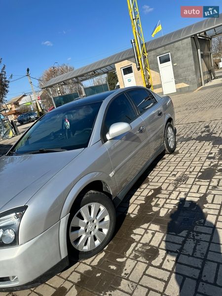 Седан Opel Vectra 2003 в Казатине