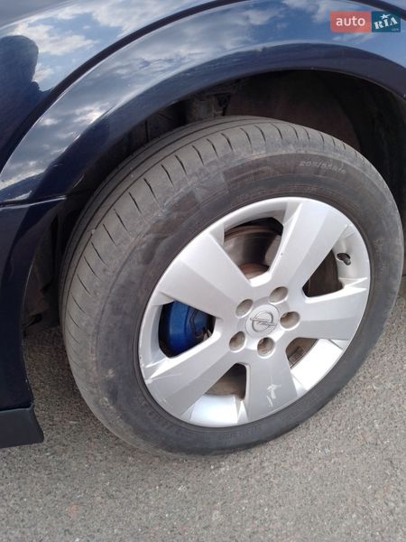 Седан Opel Vectra 2004 в Бердичеві