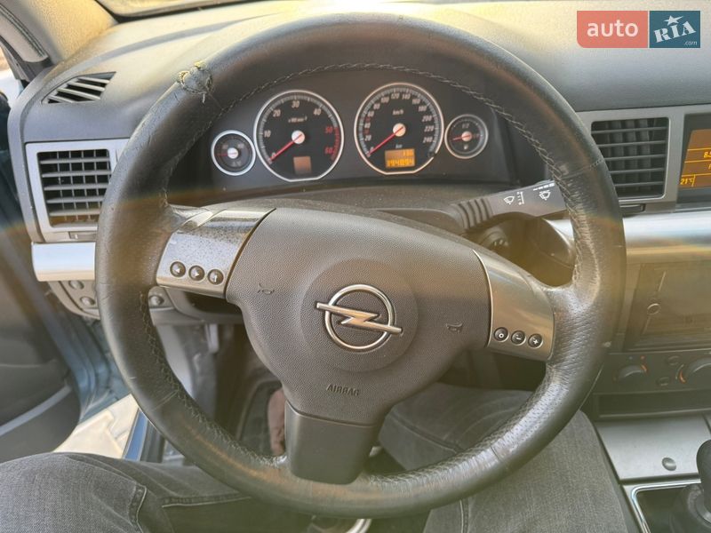 Седан Opel Vectra 2003 в Кропивницком