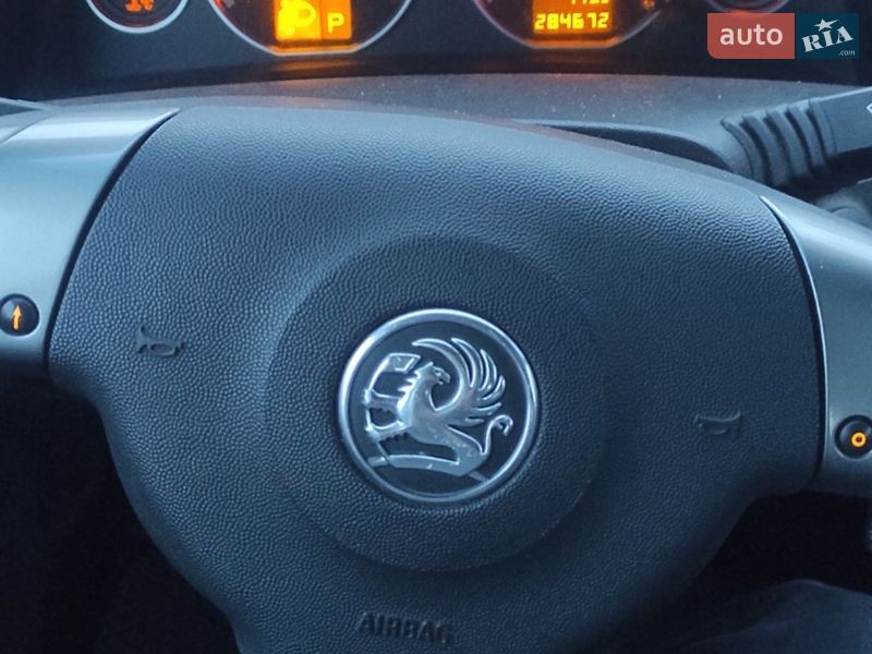 Лифтбек Opel Vectra 2003 в Виннице