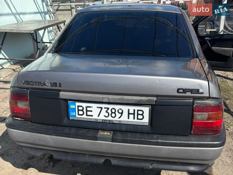 Opel Vectra 1990