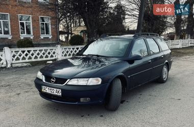 Универсал Opel Vectra 1998 в Иваничах