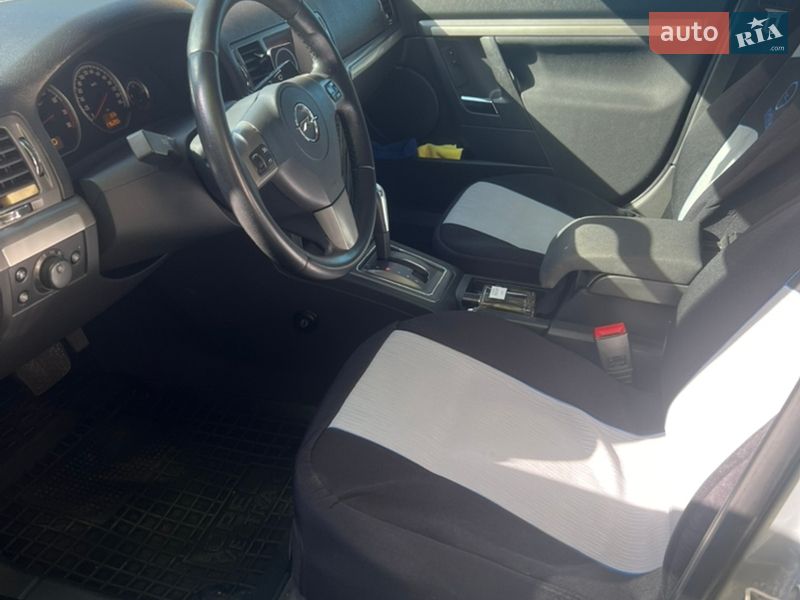 Седан Opel Vectra 2007 в Миронівці