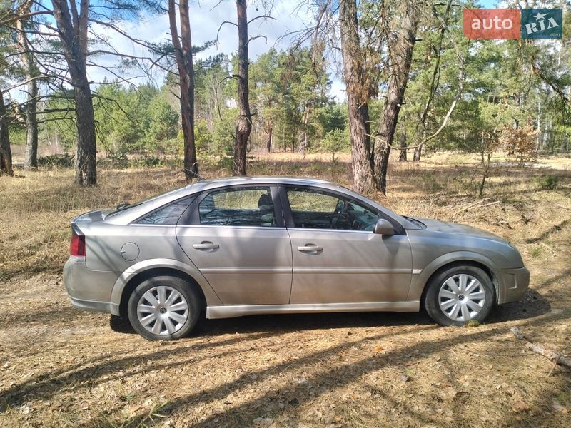 Лифтбек Opel Vectra 2003 в Киеве