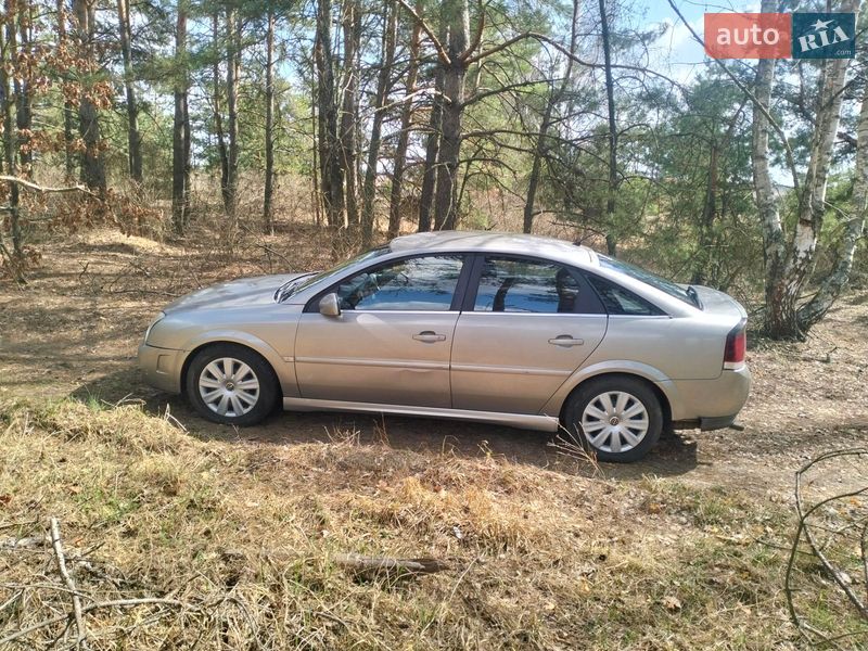 Лифтбек Opel Vectra 2003 в Киеве