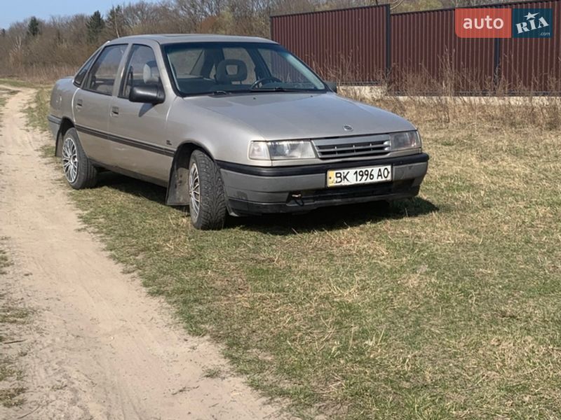 Седан Opel Vectra 1990 в Ковеле фото 3 Седан Opel Vectra 1990 в Ковеле