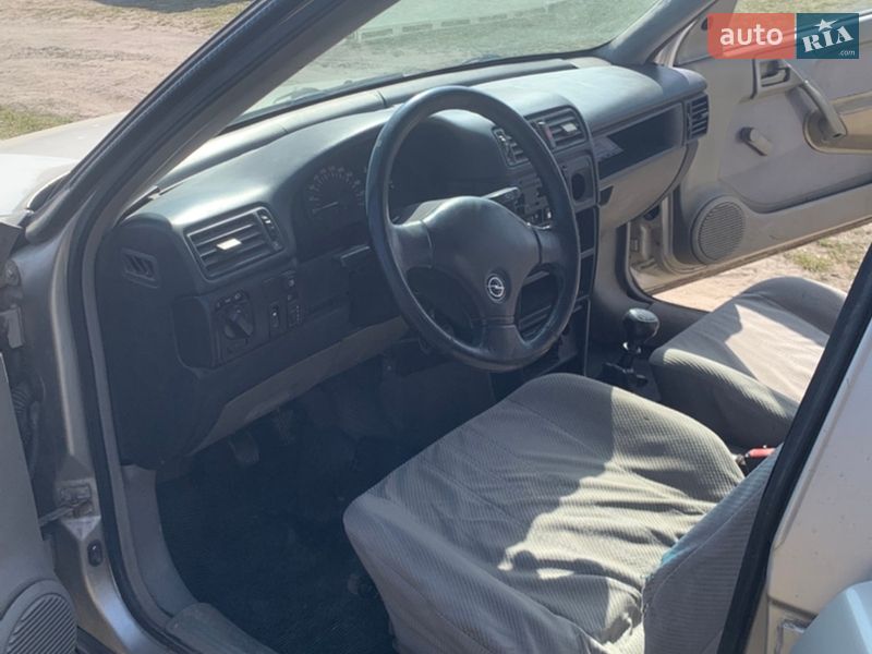 Седан Opel Vectra 1990 в Ковеле фото 11 Седан Opel Vectra 1990 в Ковеле