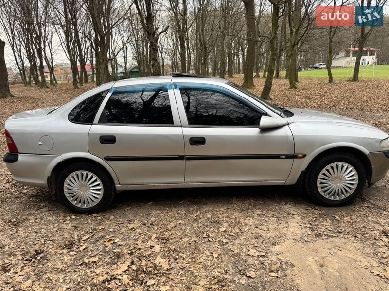 Седан Opel Vectra 1996 в Львові фото 10 Седан Opel Vectra 1996 в Львові
