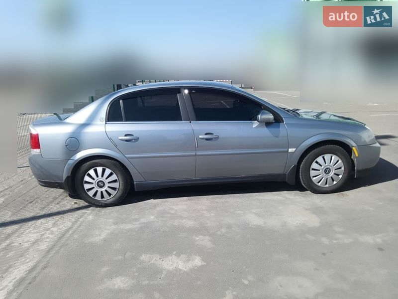 Седан Opel Vectra 2004 в Киеве