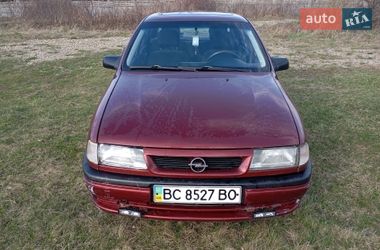 Седан Opel Vectra 1995 в Стрию