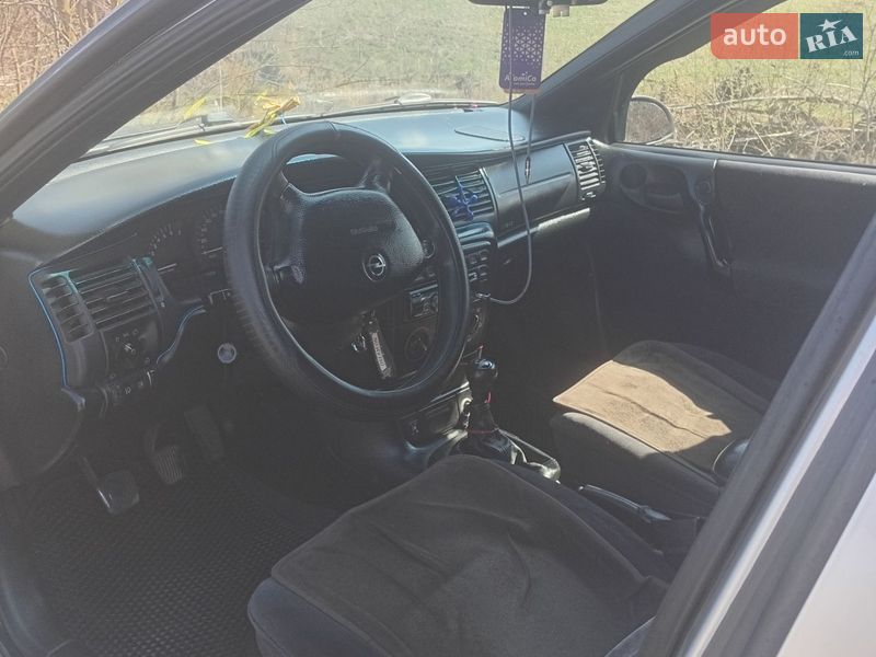 Універсал Opel Vectra 1998 в Самборі