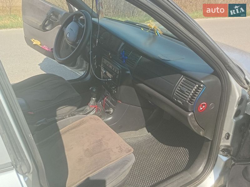 Універсал Opel Vectra 1998 в Самборі