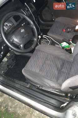 Седан Opel Vectra 1997 в Жмеринке