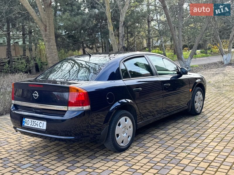 Седан Opel Vectra 2005 в Одесі
