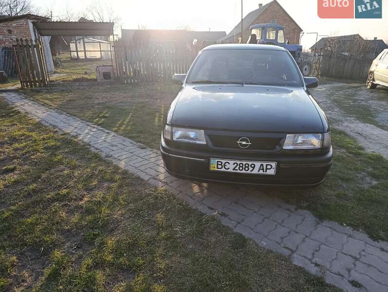 Седан Opel Vectra 1995 в Золочеві