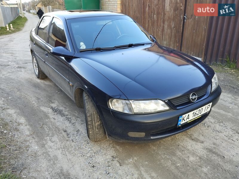 Седан Opel Vectra 1997 в Киеве