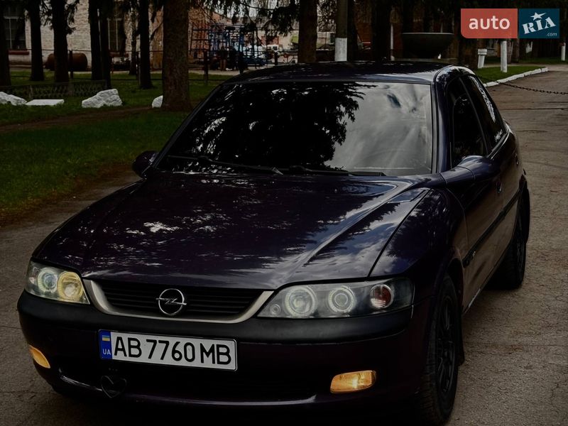 Седан Opel Vectra 1997 в Христиновке