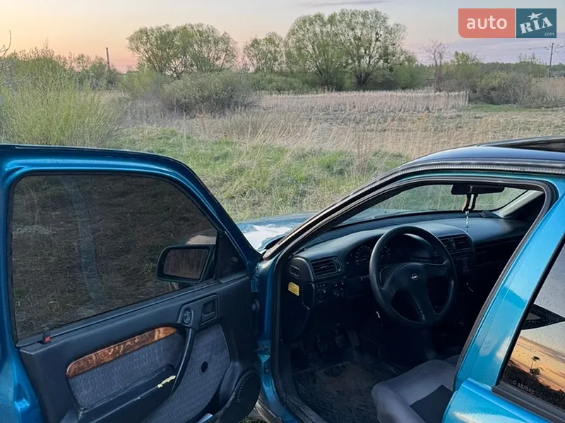 Opel Vectra 1993 VIN W0L000087P1131434 фото оголошення 15 з 56