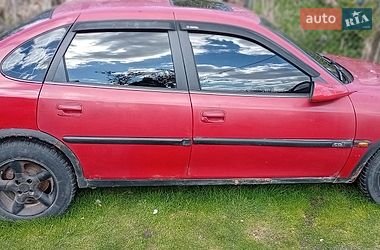 Седан Opel Vectra 1997 в Львове
