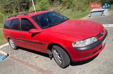 Универсал Opel Vectra 1997 в Сколе