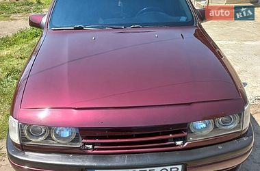 Лифтбек Opel Vectra 1989 в Змиеве