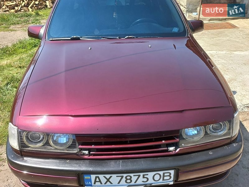 Лифтбек Opel Vectra 1989 в Змиеве