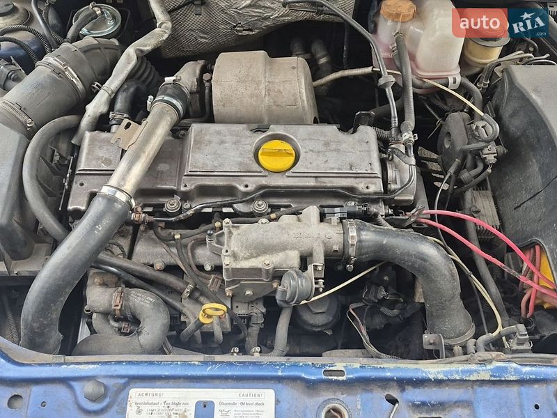 Седан Opel Vectra 2003 в Киеве
