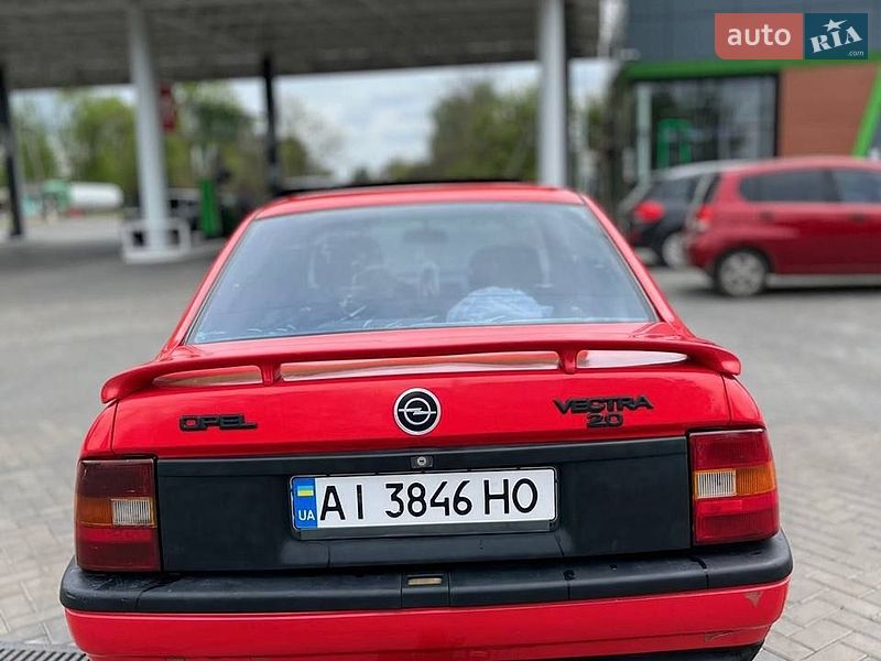 Седан Opel Vectra 1990 в Гайвороне