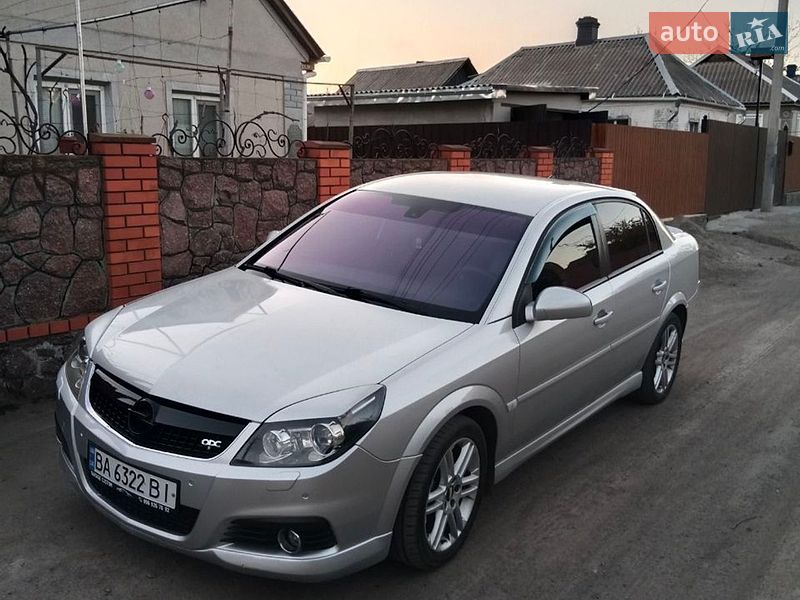 Седан Opel Vectra 2008 в Новоукраинке